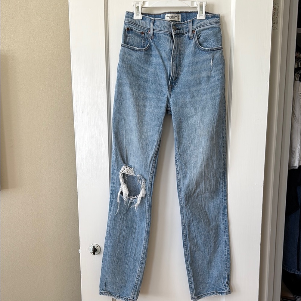 Abercrombie & Fitch Blue High-Rise '90s Straight Jeans, size 26